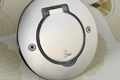 Prise à clapet étanche IP44 ronde acier miroir Platinum