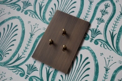 Bronze foncé